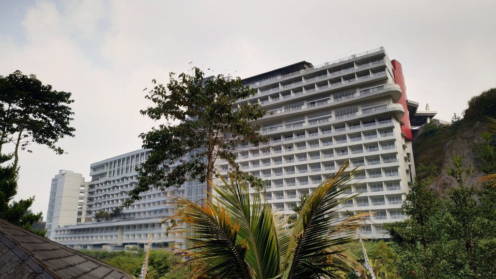 Hotel Tepi Jurang